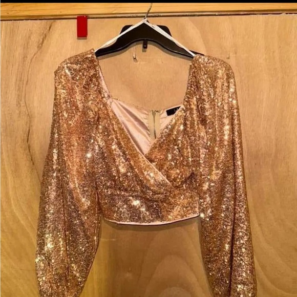Lulus Sequin Rose Gold Women's Top - Picture 2 of 2